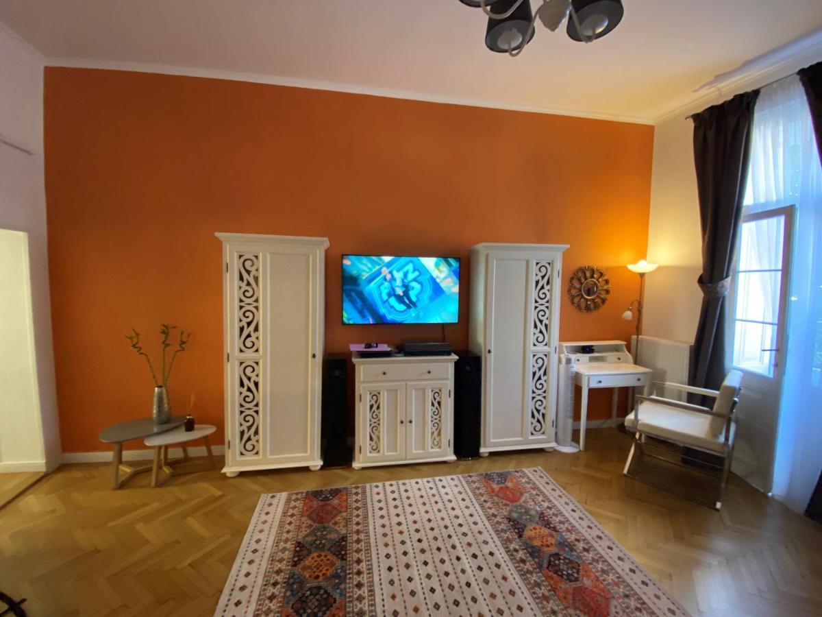 Apartament Chris Lejlighed Sibiu Eksteriør billede